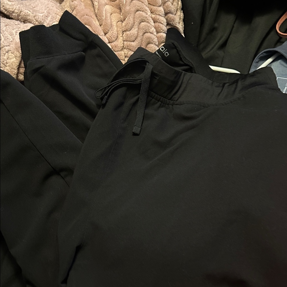 Black mandala joggers